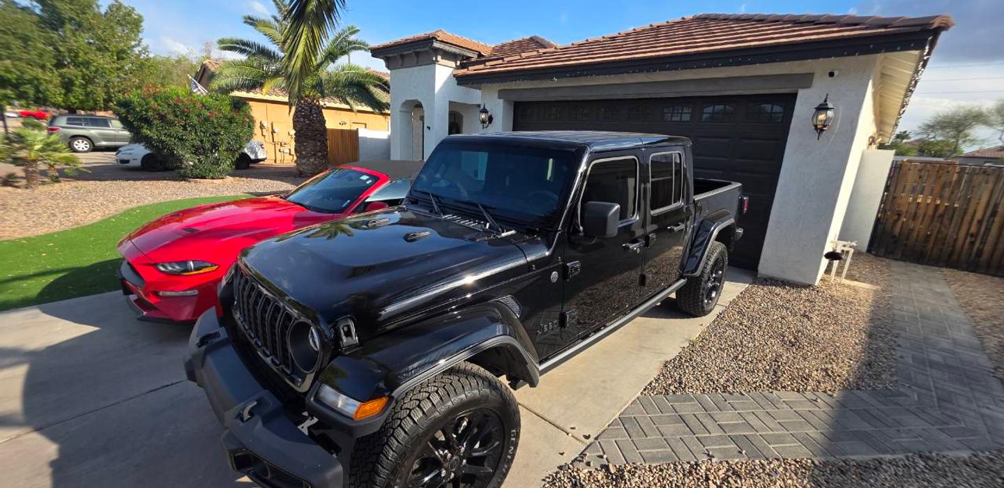 A Jeep Gladiator from the Divergently Capital fleet