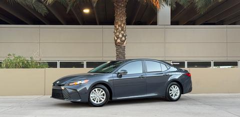 Toyota Camry Hybrid 2026