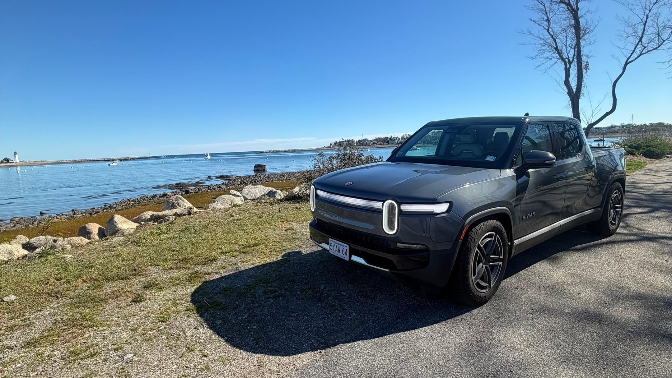 Rivian R1T 2026 in Hingham, MA
