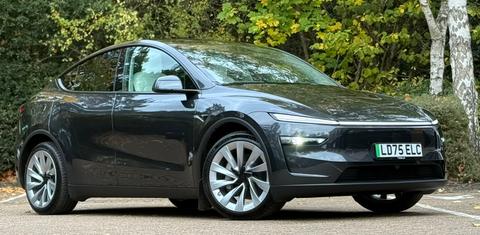 Tesla Model Y 2025