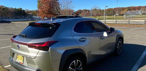 Lexus UX 2021