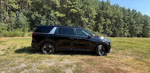 Kia Carnival Hybrid 2026
