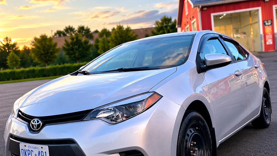 Toyota Corolla 2015 à Ottawa, ON