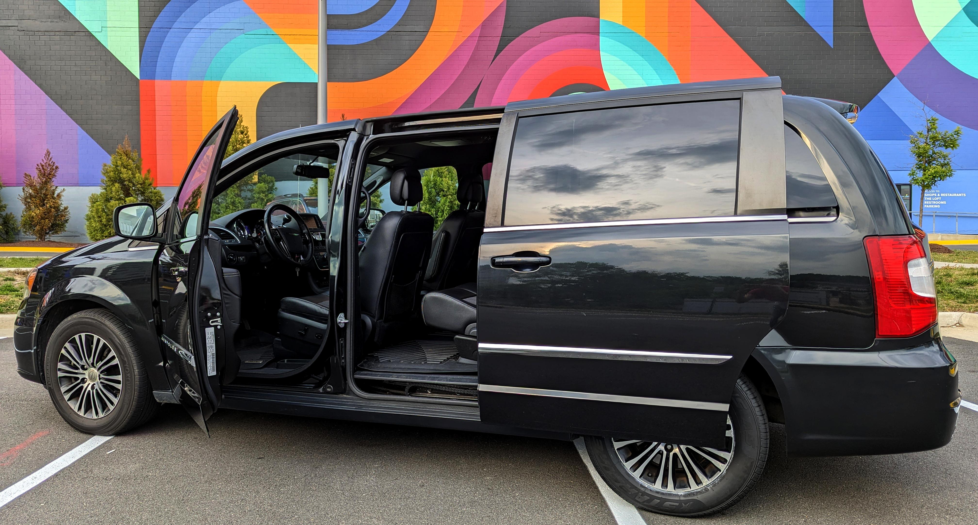 Chrysler Town & Country 2014 in 