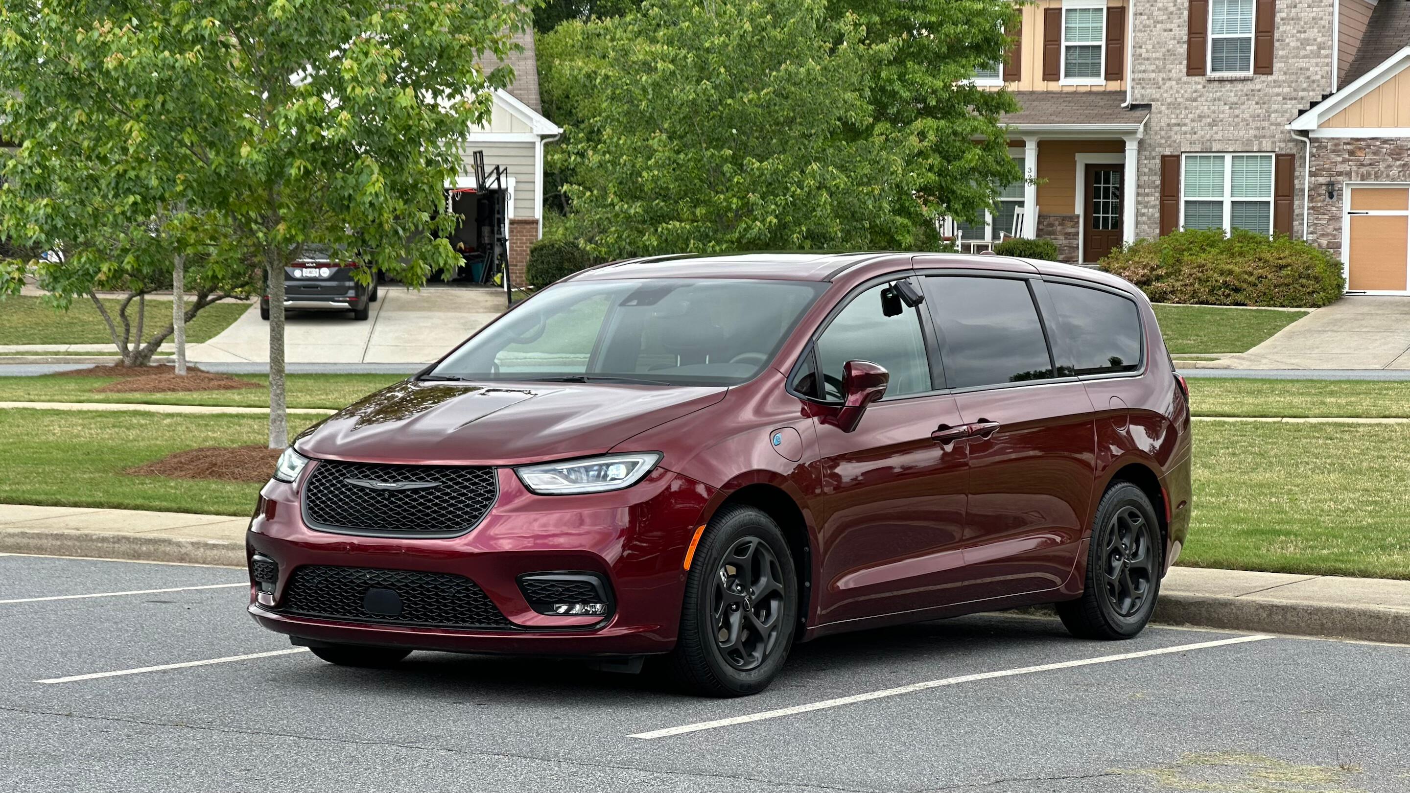 Chrysler Pacifica 2022 in 