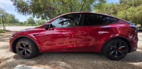 Tesla Model Y 2026