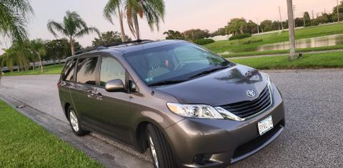 Toyota Sienna 2013