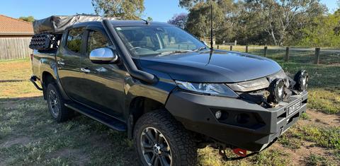 Mitsubishi TRITON 2021