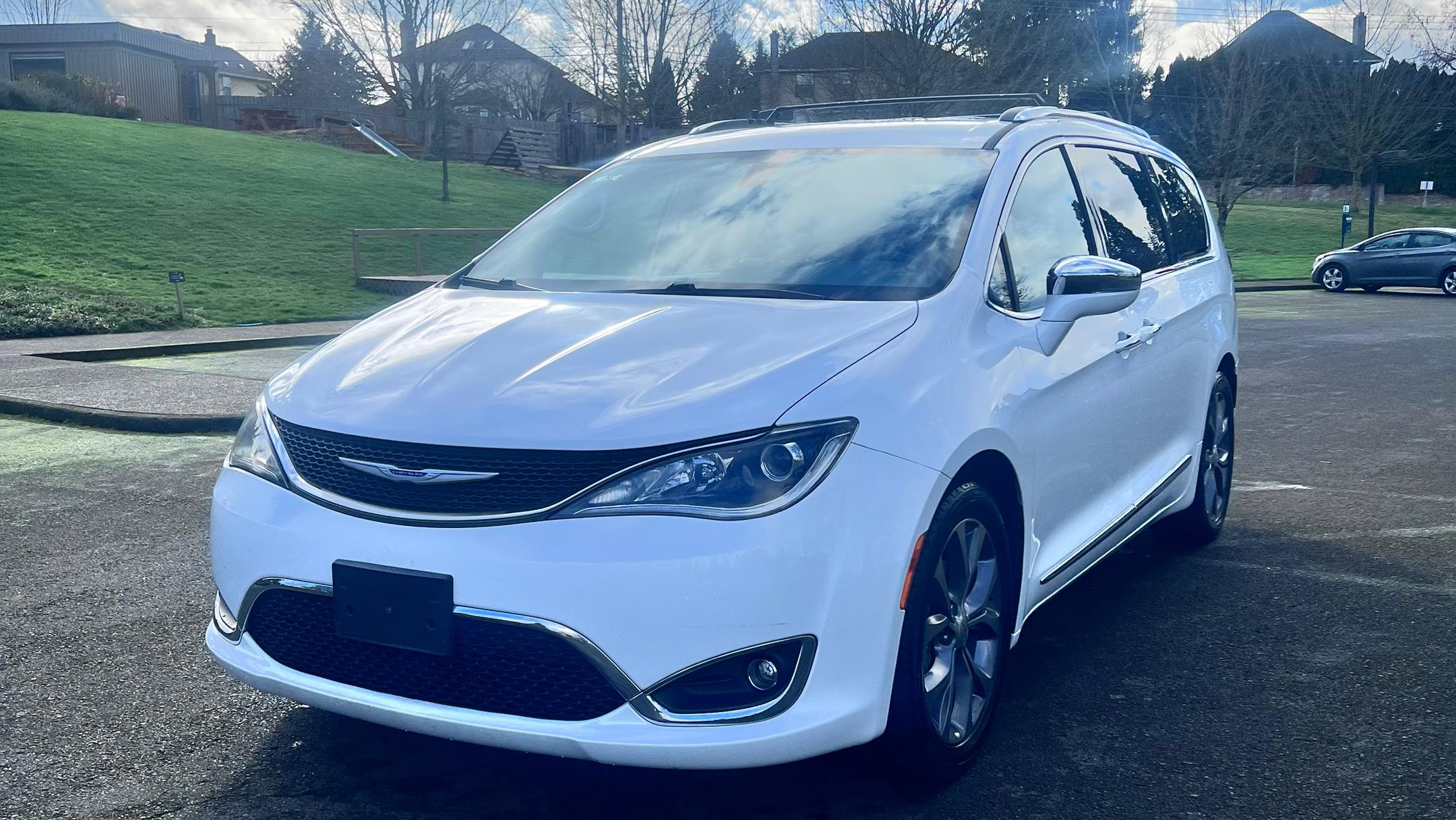 Chrysler Pacifica 2019 in Beaverton, OR