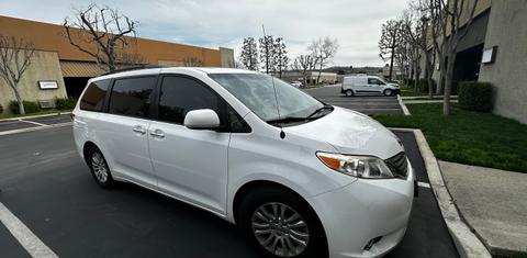 Toyota Sienna 2014