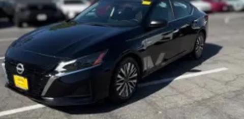 Nissan Altima 2025