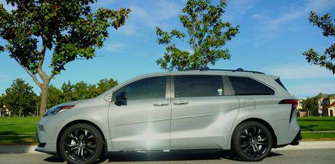 Toyota Sienna 2023