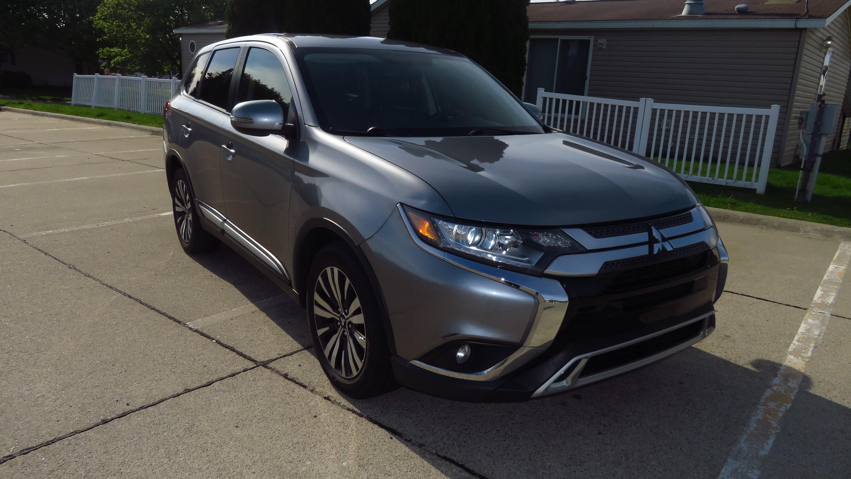 Mitsubishi Outlander 2019 in Fraser, MI