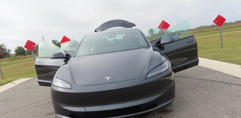 Tesla Model 3 2025