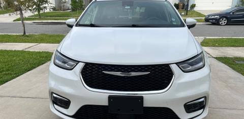 Chrysler Pacifica 2023