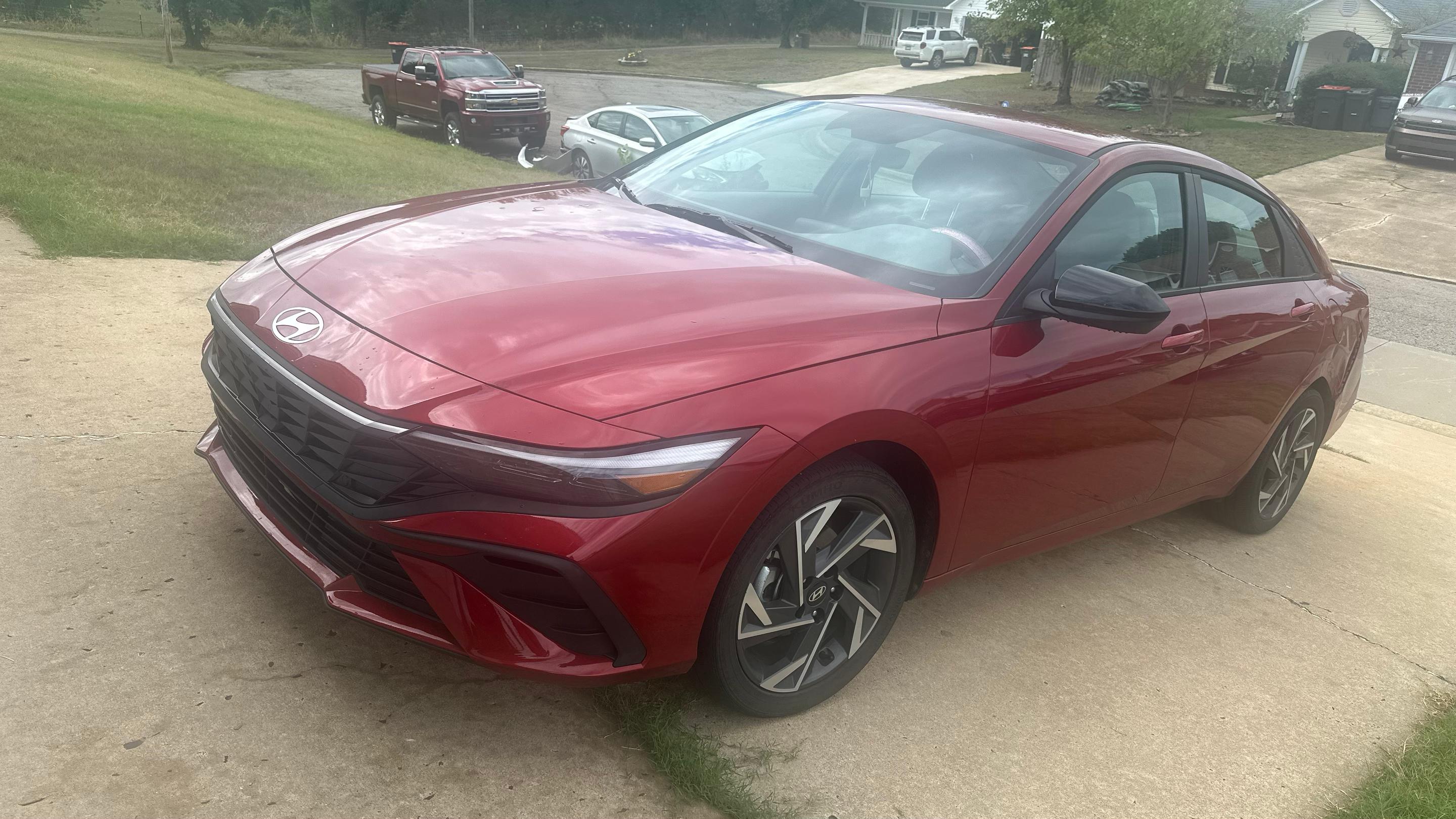 Hyundai Elantra 2025 in Van Buren, AR