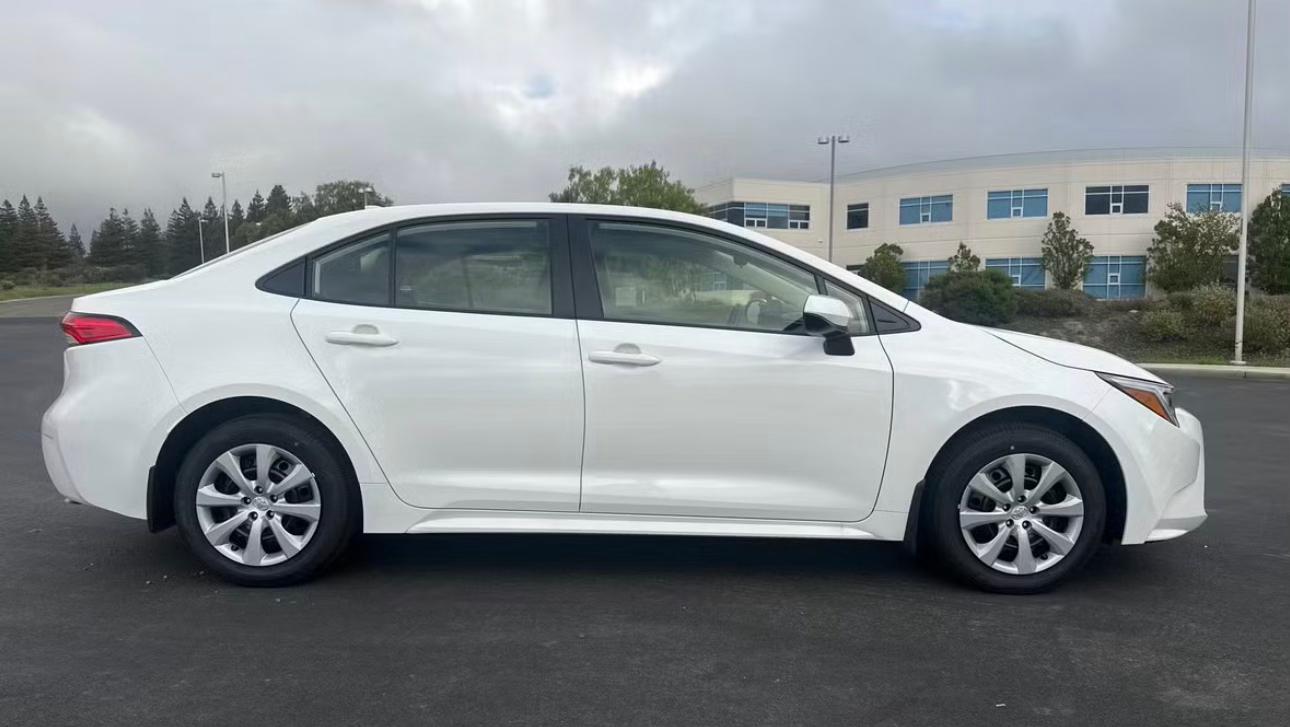 Toyota Corolla Hybrid 2025 in 