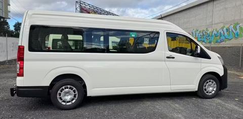 Toyota HIACE 2021
