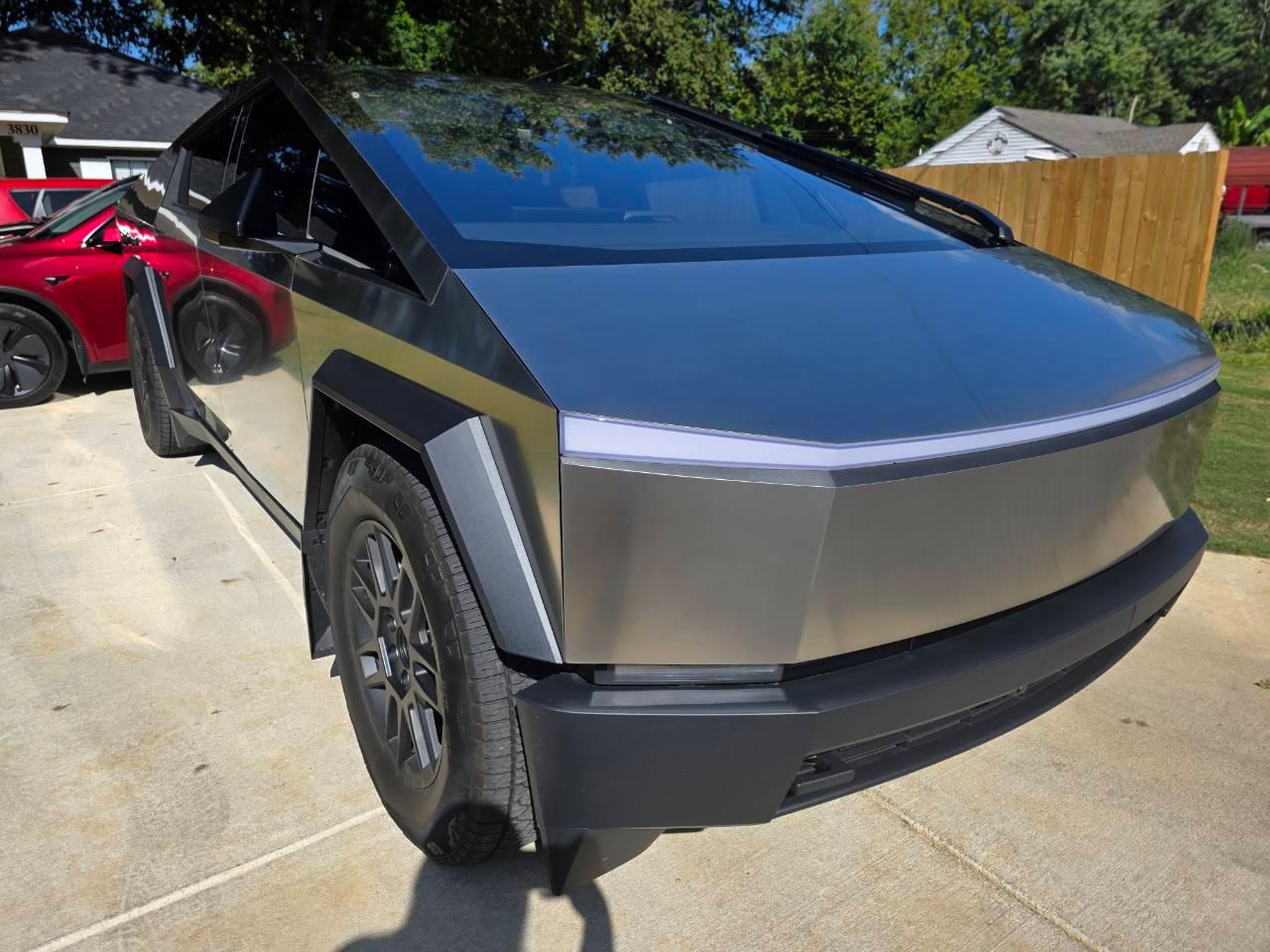 Tesla Cybertruck 2025 in Memphis, TN
