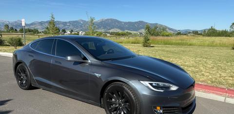 Tesla Model S 2016
