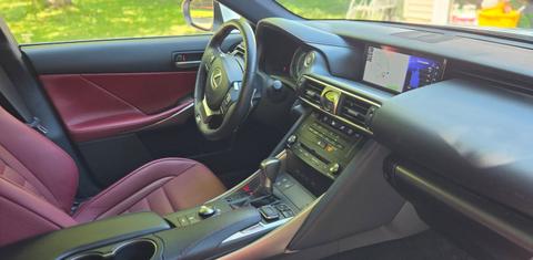 Lexus IS 2018