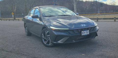Hyundai Elantra 2025
