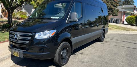 Mercedes-Benz Sprinter 2025