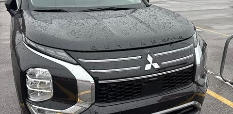 Mitsubishi Outlander 2025