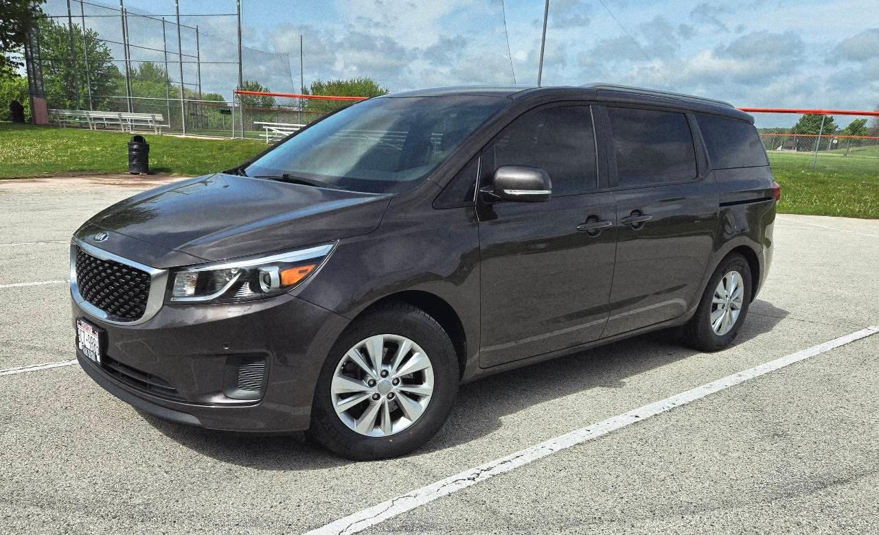 Kia Sedona 2017 in Mequon, WI