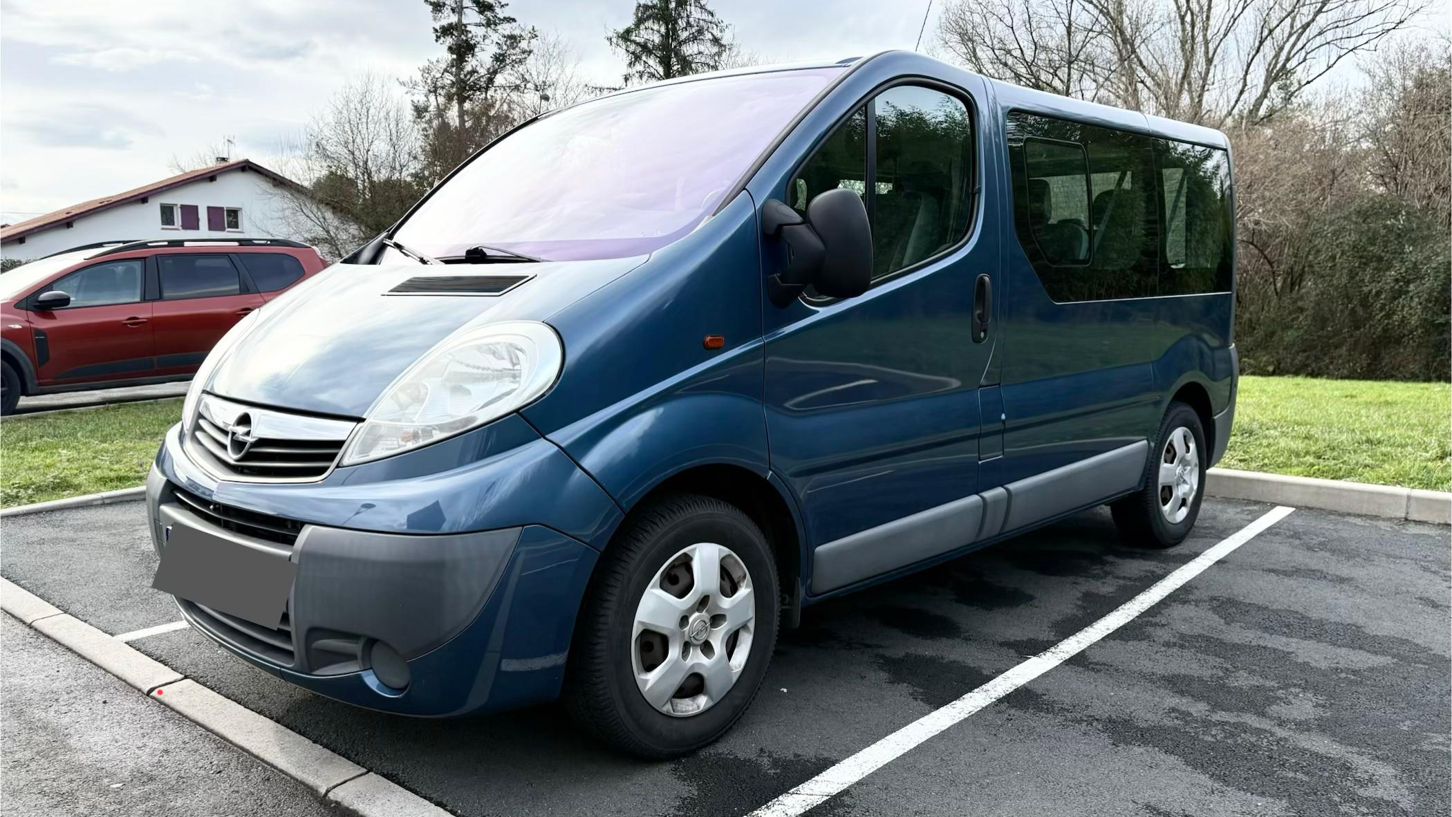 Opel VIVARO 2014 à Bayonne