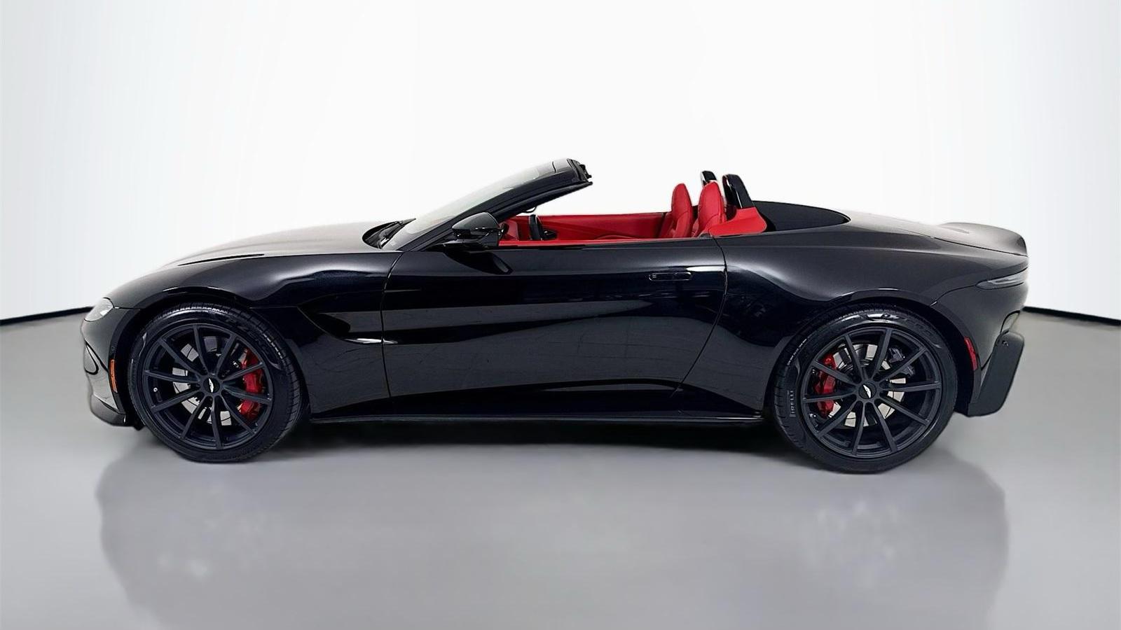Aston Martin Vantage 2022 in Norman, OK