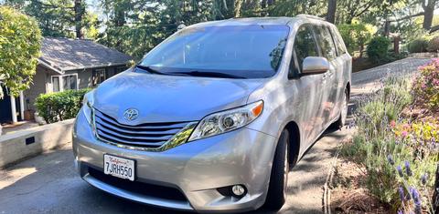 Toyota Sienna 2015