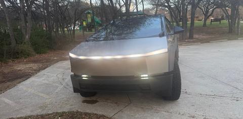 Tesla Cybertruck 2024