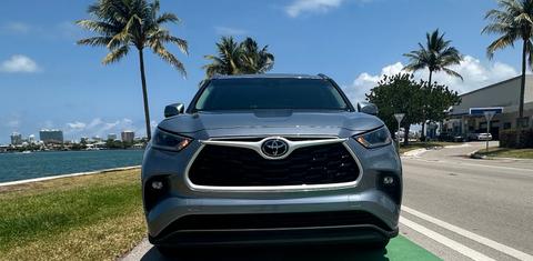 Toyota Highlander 2021