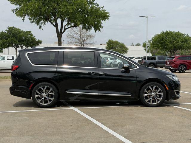 Chrysler Pacifica 2018 in 