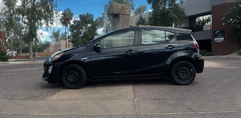 Toyota Prius c 2016