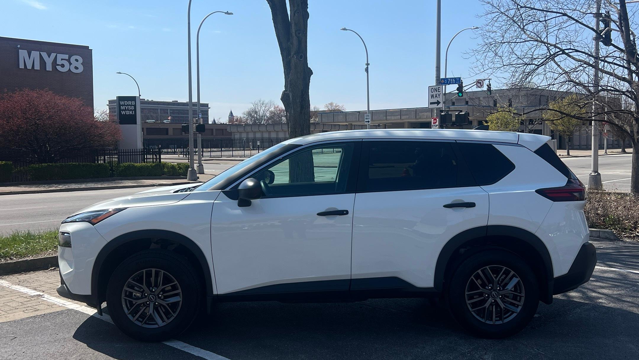 Nissan Rogue 2023 in Louisville, KY