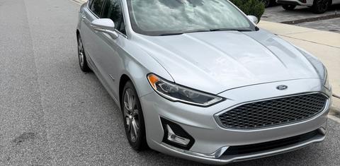 Ford Fusion Hybrid 2019