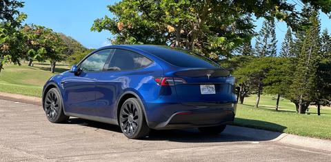 Tesla Model Y 2025