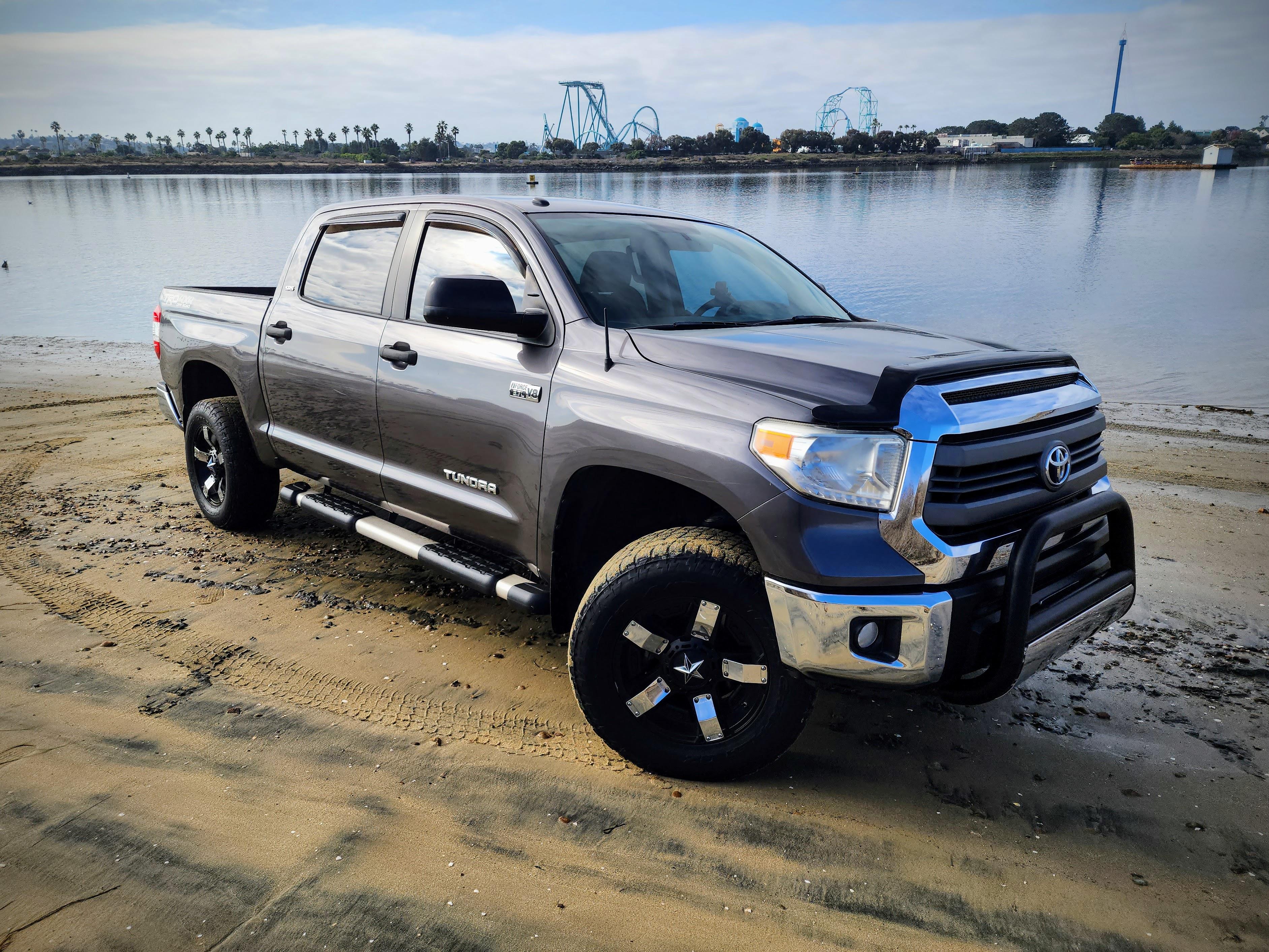 Toyota Tundra 2015 in San Diego, CA