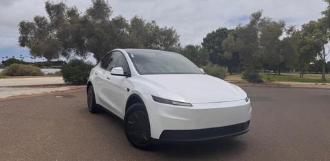 Tesla Model Y 2026