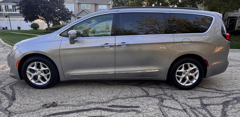 Chrysler Pacifica 2017