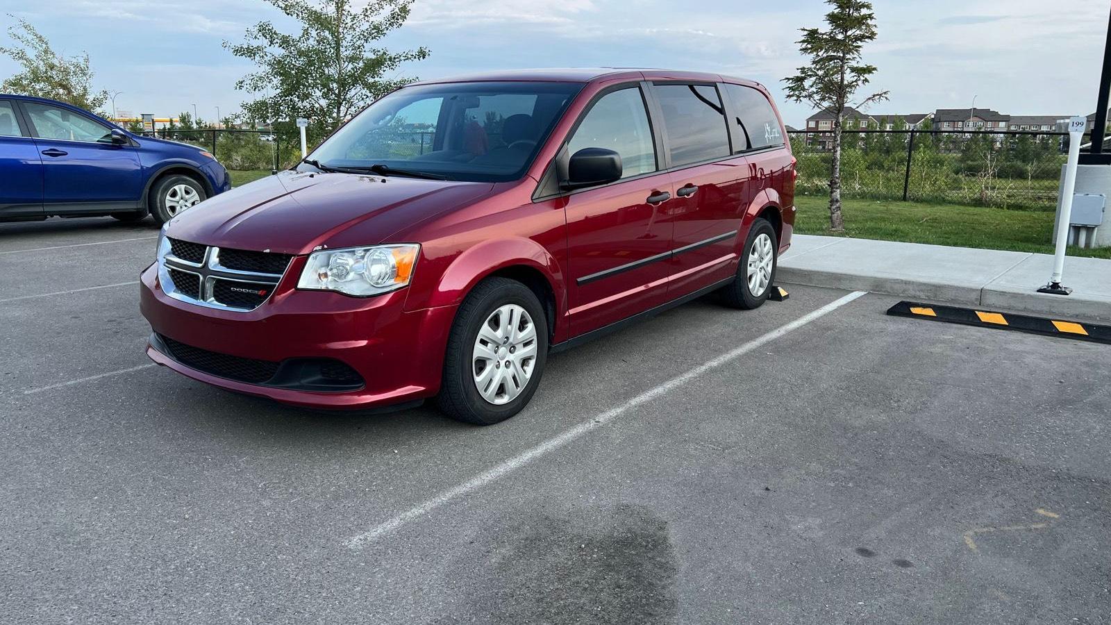 Dodge Grand Caravan 2016 in Calgary, AB