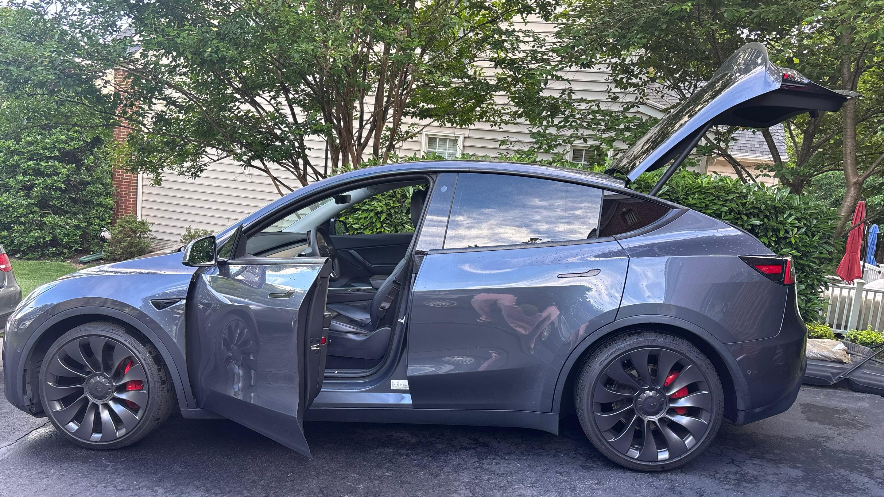 Tesla Model Y 2021 in Haymarket, VA