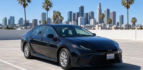 Toyota Camry Hybrid 2025