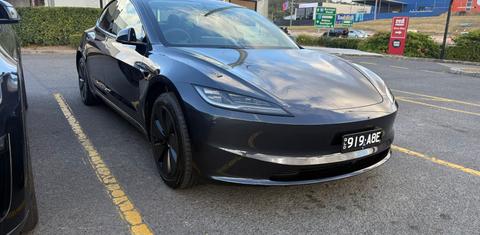 Tesla MODEL 3 2026