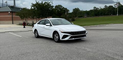 Hyundai Elantra 2025