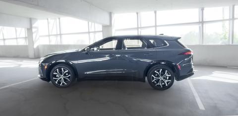 Toyota Crown Signia 2025