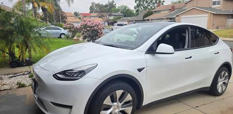Tesla Model Y 2023
