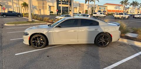 Dodge Charger 2021